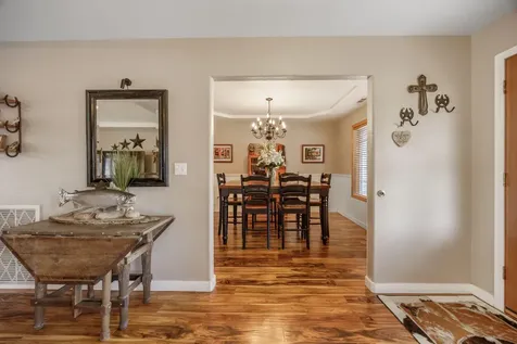 530 Carriage Lane Jacksonville OR 97530