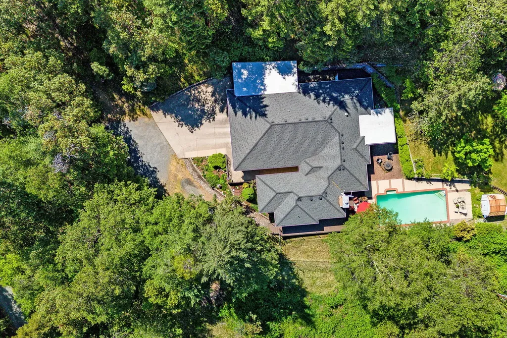 2145 Knowles Road Medford OR 97501