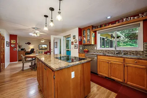 2145 Knowles Road Medford OR 97501