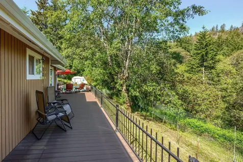 2145 Knowles Road Medford OR 97501