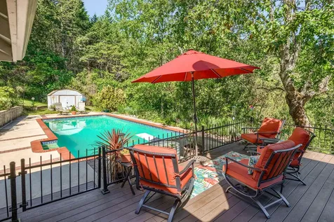 2145 Knowles Road Medford OR 97501