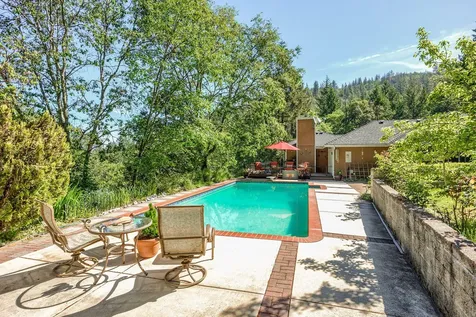 2145 Knowles Road Medford OR 97501