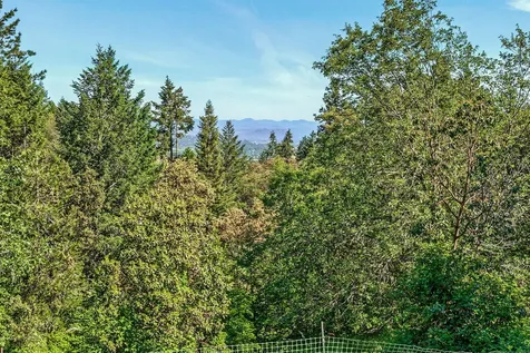 2145 Knowles Road Medford OR 97501