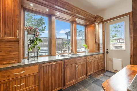 19051 Mount Mcloughlin Lane Bend OR 97703