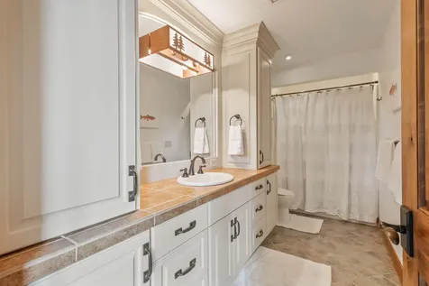 19051 Mount Mcloughlin Lane Bend OR 97703