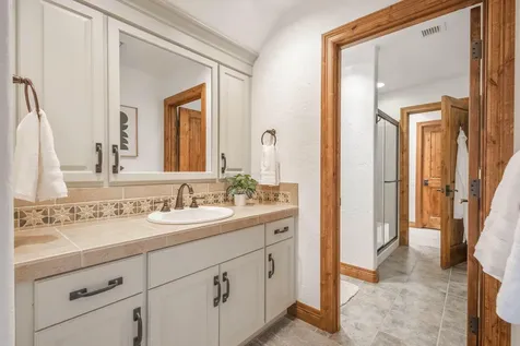19051 Mount Mcloughlin Lane Bend OR 97703