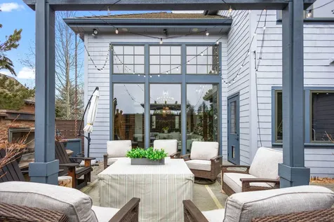 19051 Mount Mcloughlin Lane Bend OR 97703