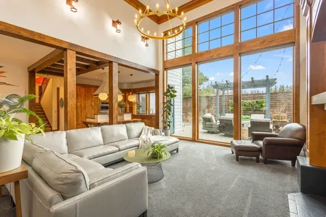 19051 Mount Mcloughlin Lane Bend OR 97703