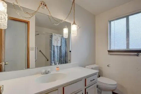2892 Crystal Drive Medford OR 97504