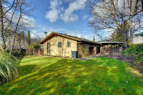2892 Crystal Drive Medford OR 97504
