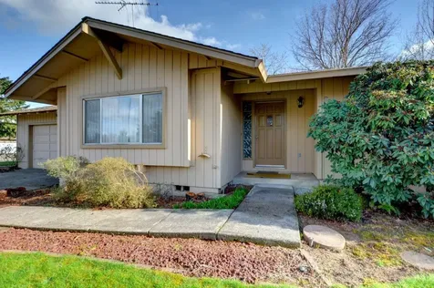 2892 Crystal Drive Medford OR 97504