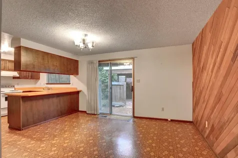 2892 Crystal Drive Medford OR 97504