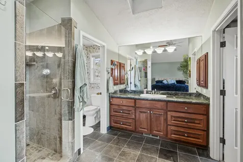 2911 Heritage Road Central Point OR 97502
