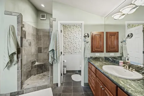2911 Heritage Road Central Point OR 97502