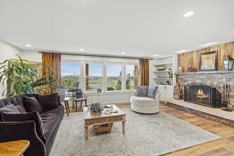 2911 Heritage Road Central Point OR 97502