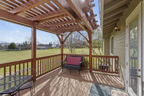 2911 Heritage Road Central Point OR 97502