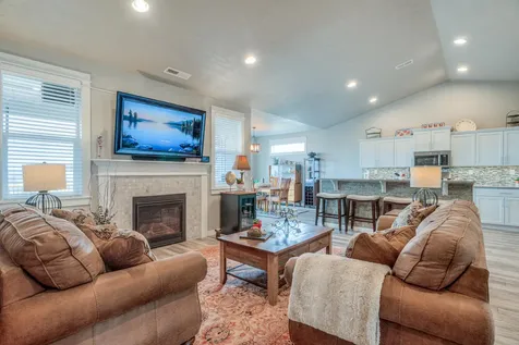 4645 SW Umatilla Avenue Redmond OR 97756