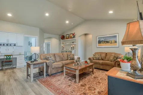4645 SW Umatilla Avenue Redmond OR 97756