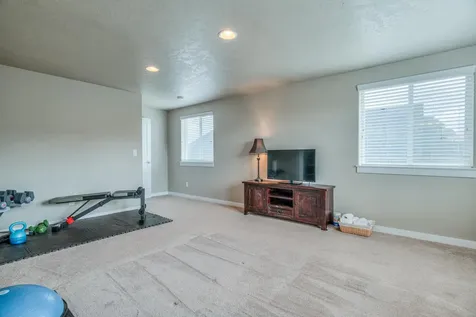 4645 SW Umatilla Avenue Redmond OR 97756