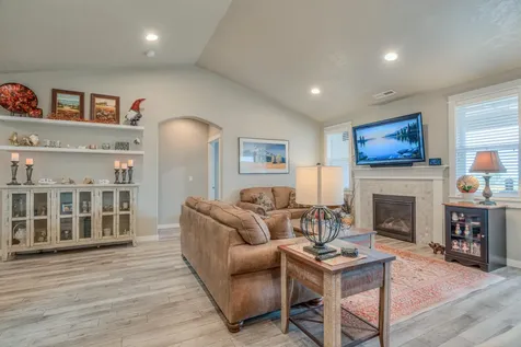 4645 SW Umatilla Avenue Redmond OR 97756