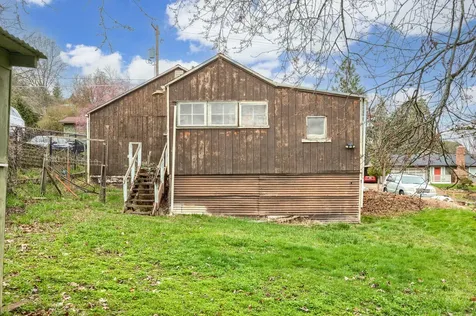 826 Walker Avenue Ashland OR 97520