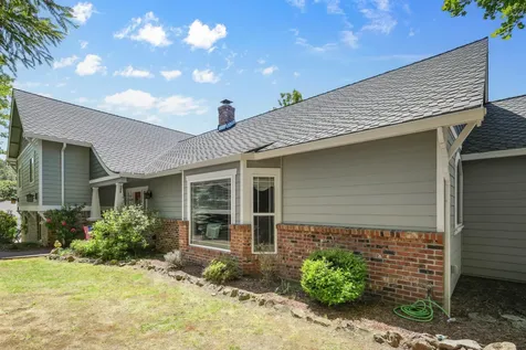 1373 Highcrest Drive Medford OR 97504