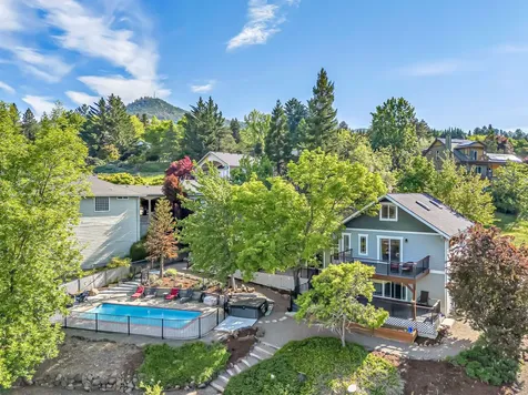 1373 Highcrest Drive Medford OR 97504