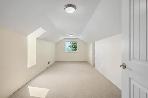 1373 Highcrest Drive Medford OR 97504
