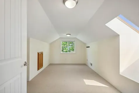 1373 Highcrest Drive Medford OR 97504