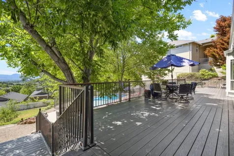 1373 Highcrest Drive Medford OR 97504