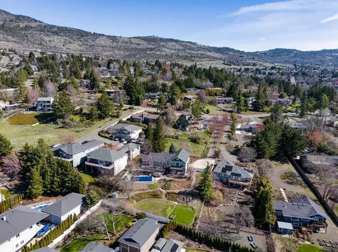 1373 Highcrest Drive Medford OR 97504