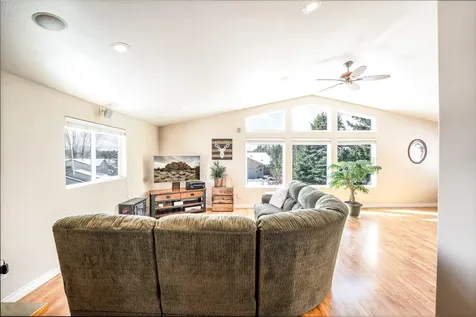20710 Justice Lane Bend OR 97701