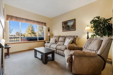 1140 Golden Pheasant Drive Redmond OR 97756