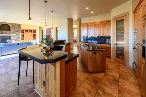 17610 SW Mount Hood Drive Powell Butte OR 97753