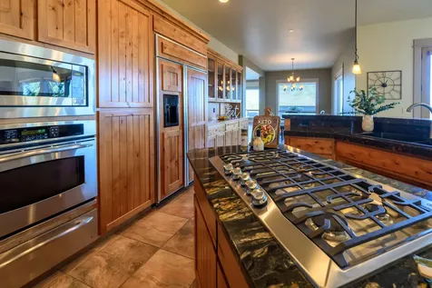 17610 SW Mount Hood Drive Powell Butte OR 97753