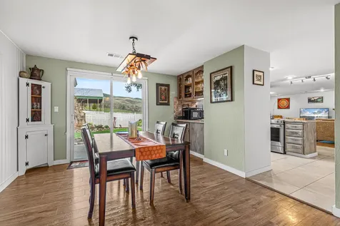 50 Allen Lane Talent OR 97540