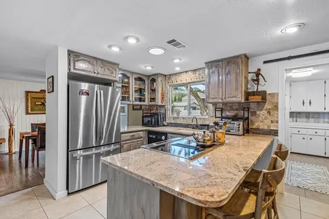 50 Allen Lane Talent OR 97540