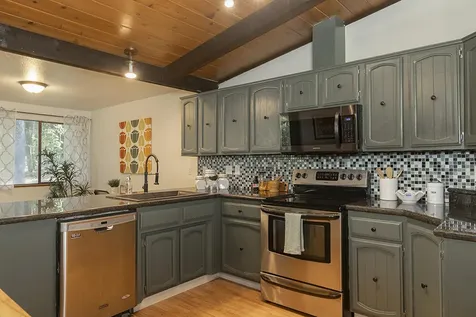 323 Brooke Lane Grants Pass OR 97527