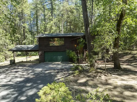 323 Brooke Lane Grants Pass OR 97527