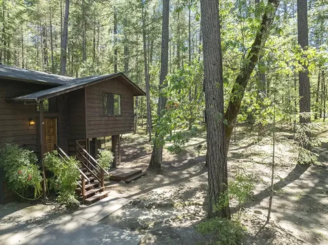 323 Brooke Lane Grants Pass OR 97527