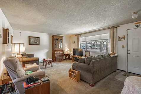 410 Nugget Drive Rogue River OR 97537