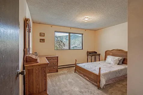 410 Nugget Drive Rogue River OR 97537