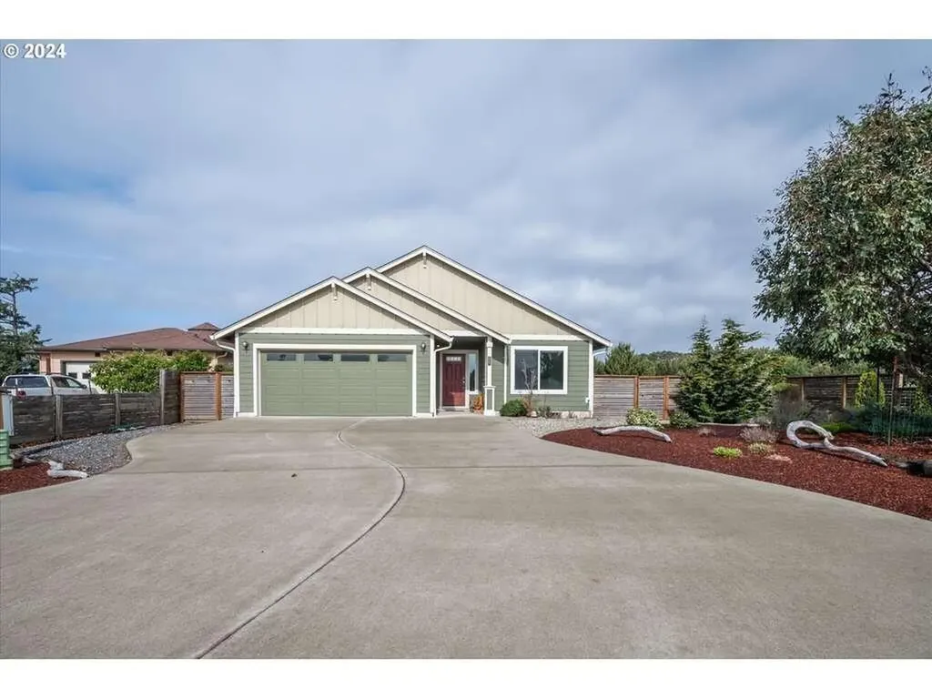 2701 Lincoln Avenue SW Bandon OR 97411