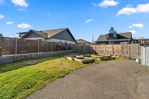 2975 Leonard Road Grants Pass OR 97527
