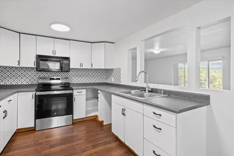 9497 Blackwell Road Central Point OR 97502