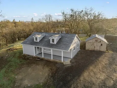 9497 Blackwell Road Central Point OR 97502