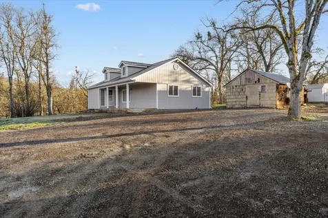 9497 Blackwell Road Central Point OR 97502