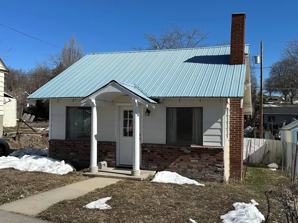 1435 Worden Avenue Klamath Falls OR 97601