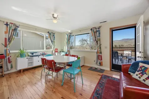 1271 Munson Drive Ashland OR 97520
