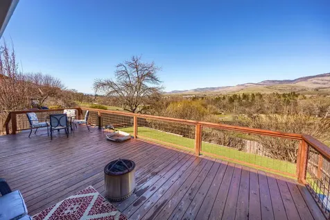 1271 Munson Drive Ashland OR 97520